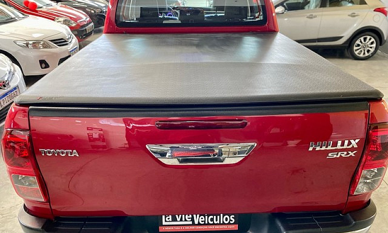 Toyota Hilux Srx 2.8...