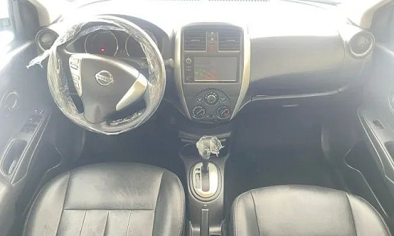 Nissan Versa 1.6 V D...
