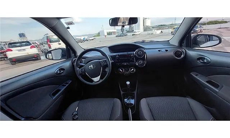 Toyota Etios 2020 1....