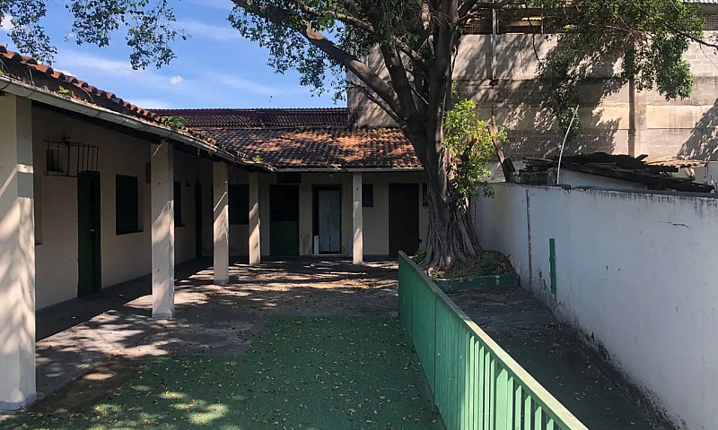 Vendo Ótima Casa Com...