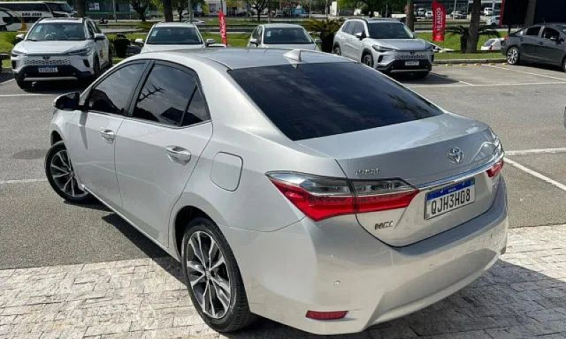 Toyota Corolla Altis...