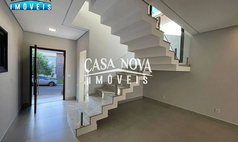 Casa Com 3 Dormitóri...