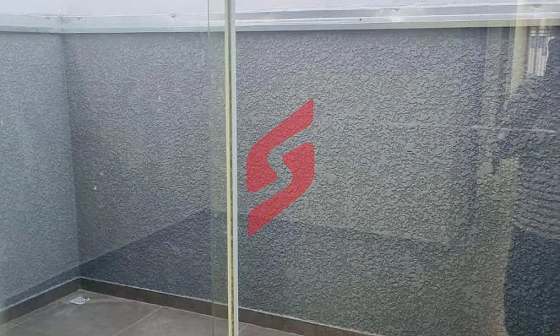 Casa Com 2 Dormitóri...