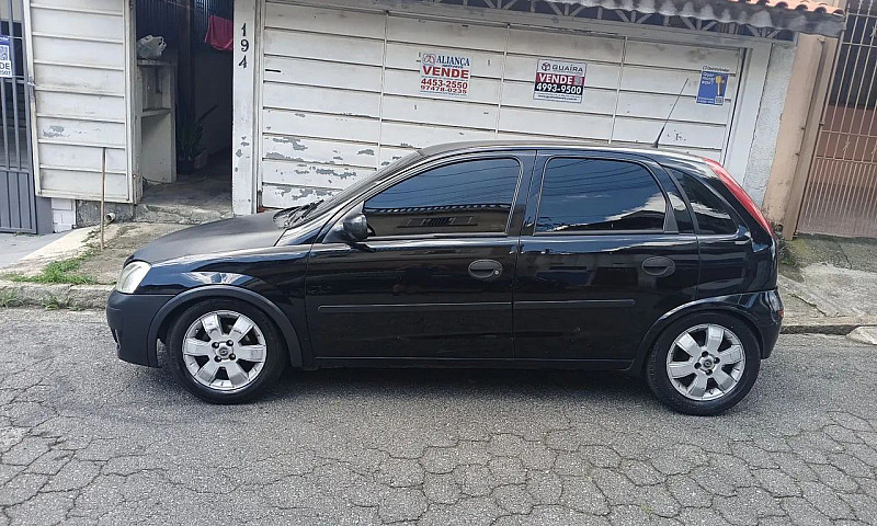 Chevrolet Corsa Hatc...