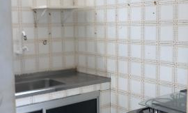 Aluga-Se Apartamento...