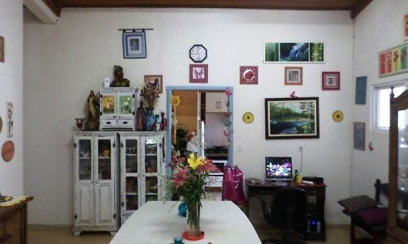 Casa Residencial À V...