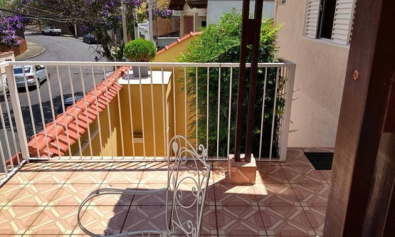 Casa Com 3 Dormitóri...