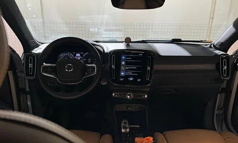 Volvo Xc 40...