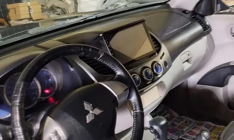 Mitsubishi L200 Trit...
