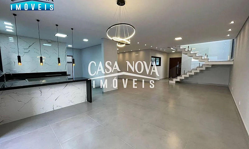 Casa Com 3 Dormitóri...