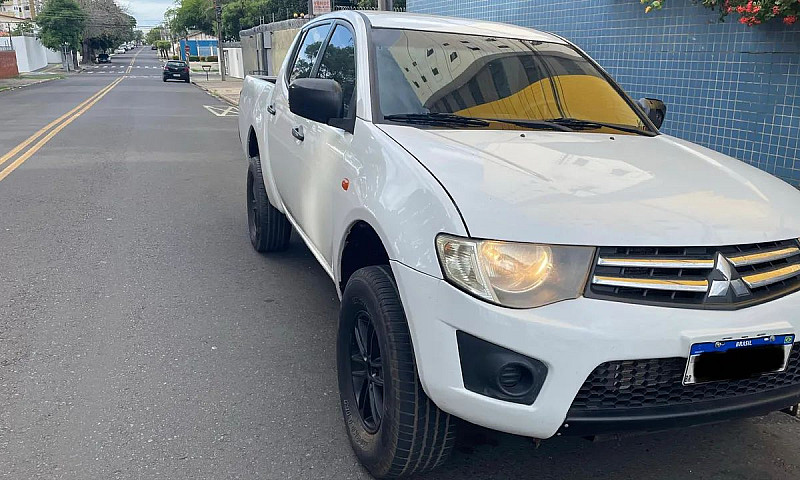 Mitsubishi L200 Trit...