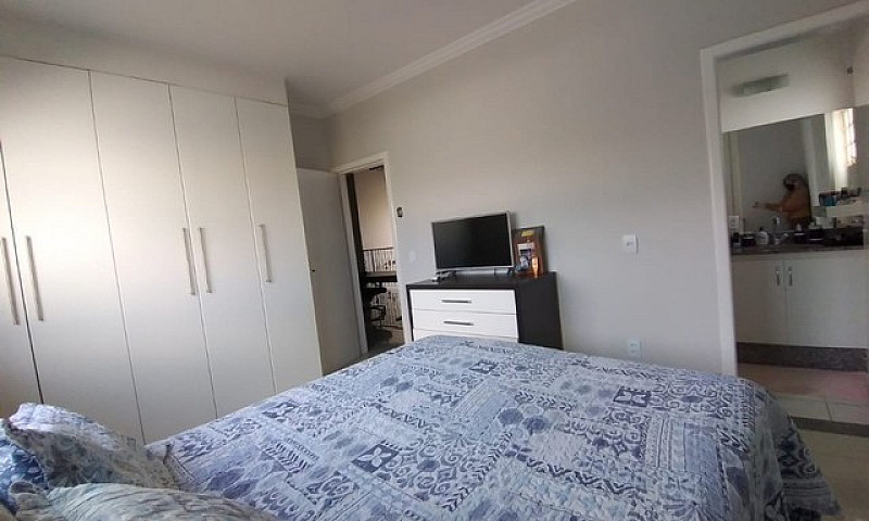 Casa Em Condomínio N...