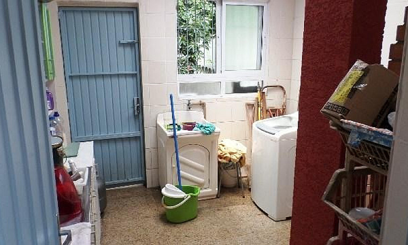 Casa Residencial À V...