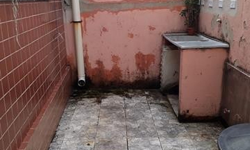 Casa Com 40M², 01 Qu...