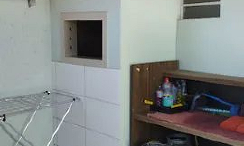 Linda Casa Três Quar...