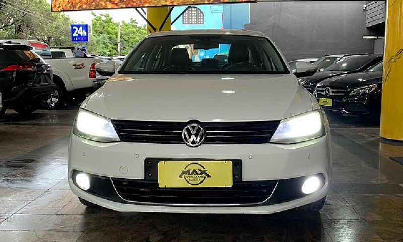 Vw Jetta  Ano 2014...