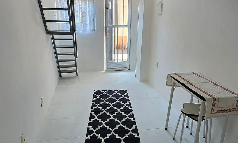 Aluga-Se Kitnet  Na ...