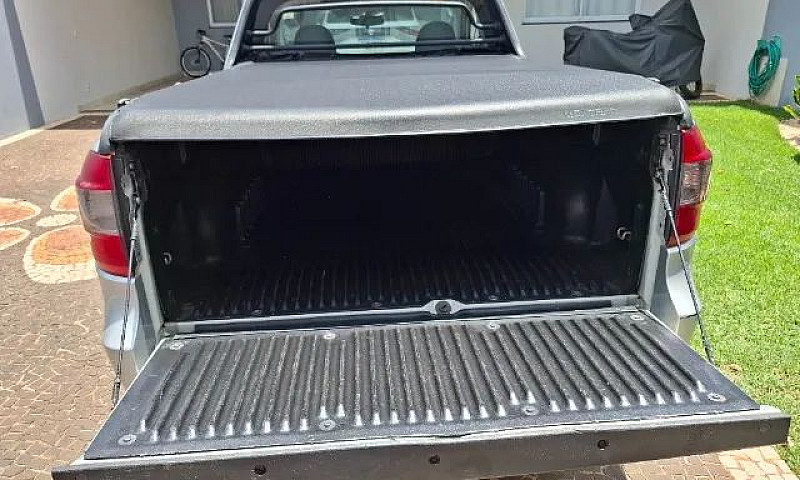 Chevrolet Montana Ls...