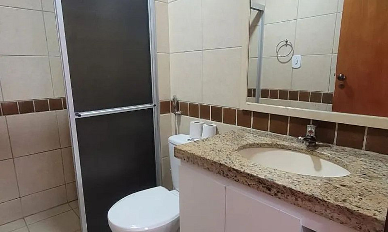 Alugo Quarto/Suíte A...