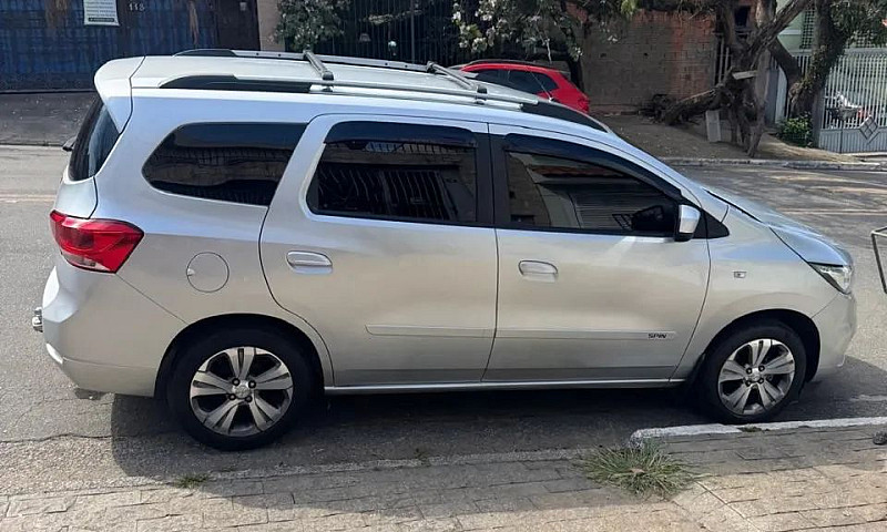 Chevrolet Spin Premi...