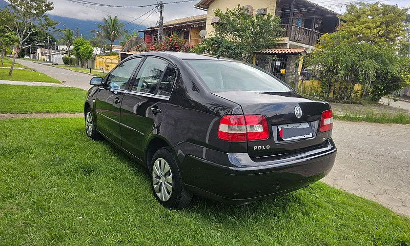 Volkswagen Polo Seda...