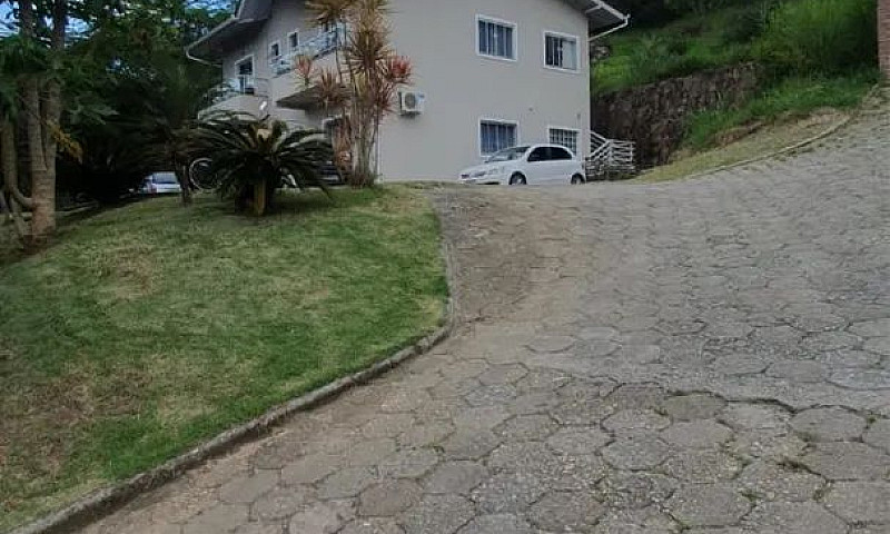 Alugo Apartamento...