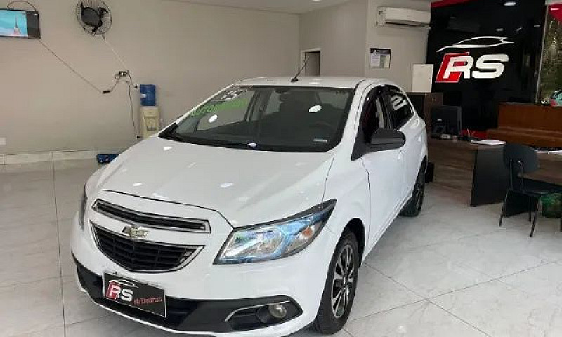 Chevrolet Onix Hatch...