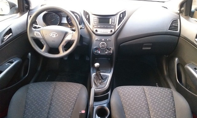 Hyundai - Hb20 - Com...