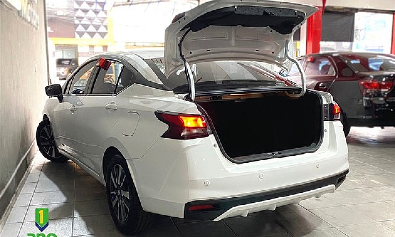 Nissan Versa 2022 1....
