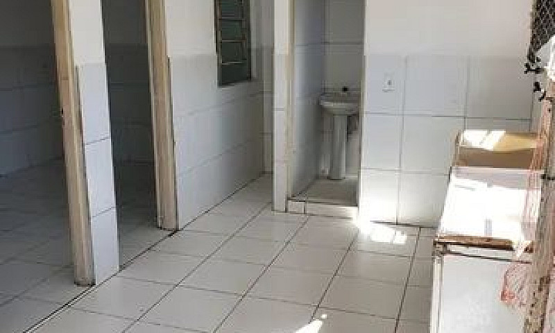 Alugo Barracao / Cas...