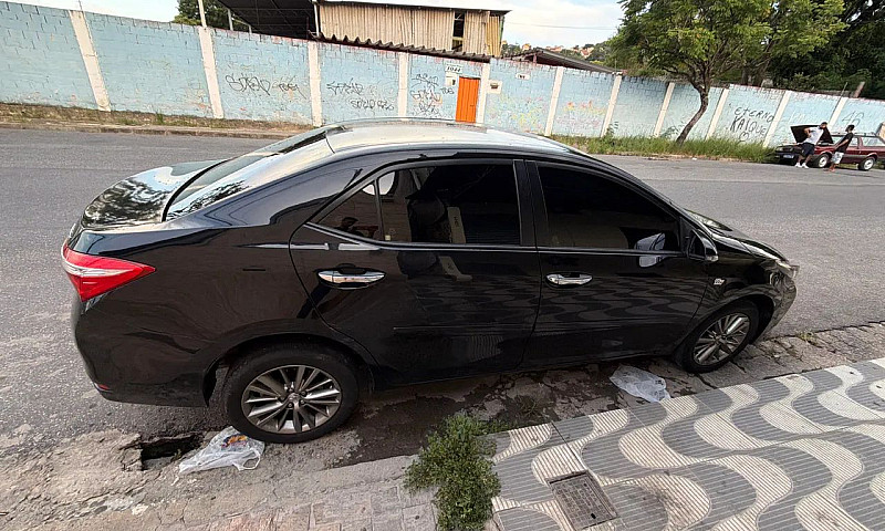 Toyota Corolla Xei 2...