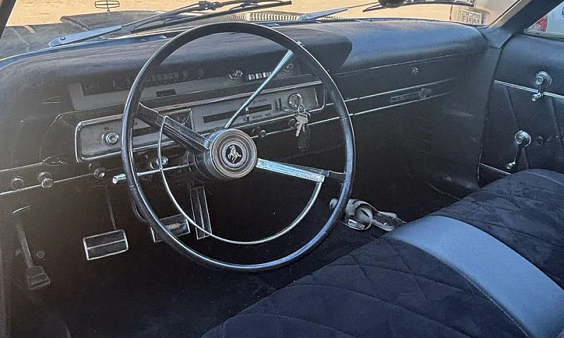 Ford Galaxie 500 4.8...