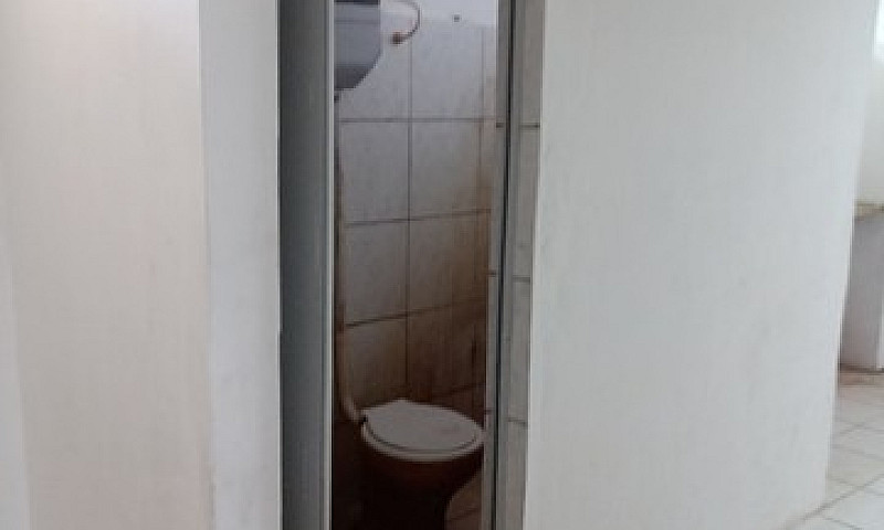 Aluga-Se Apt. 1 Anda...