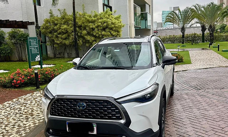 Toyota Corolla Cross...