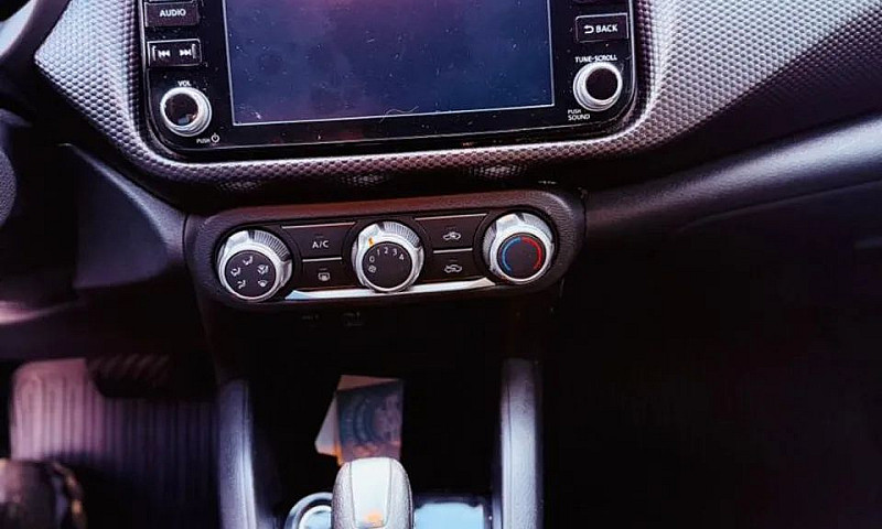 Nissan Kicks Advance...
