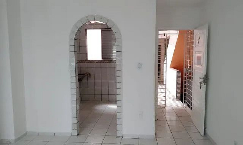 Aluga-Se, Apartament...