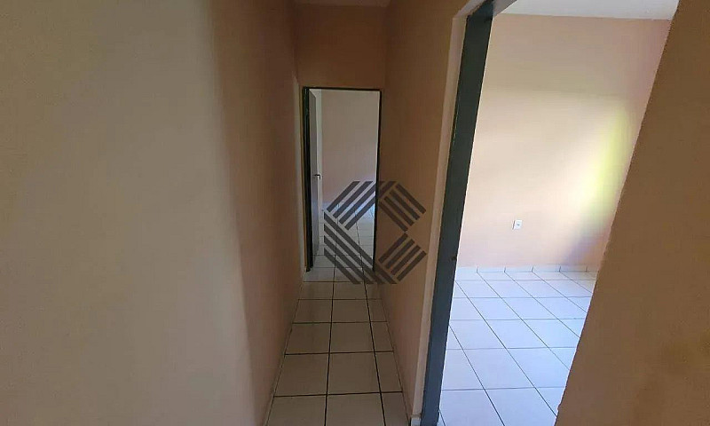 Casa Com 2 Dormitóri...