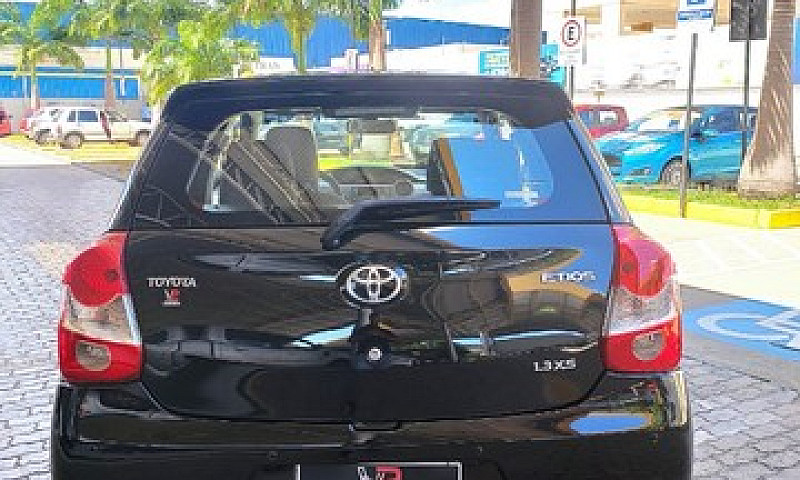 Toyota Etios Xs 1.3 ...