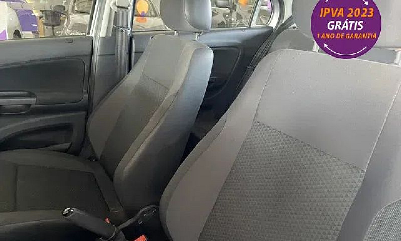 Volkswagen Voyage 1....