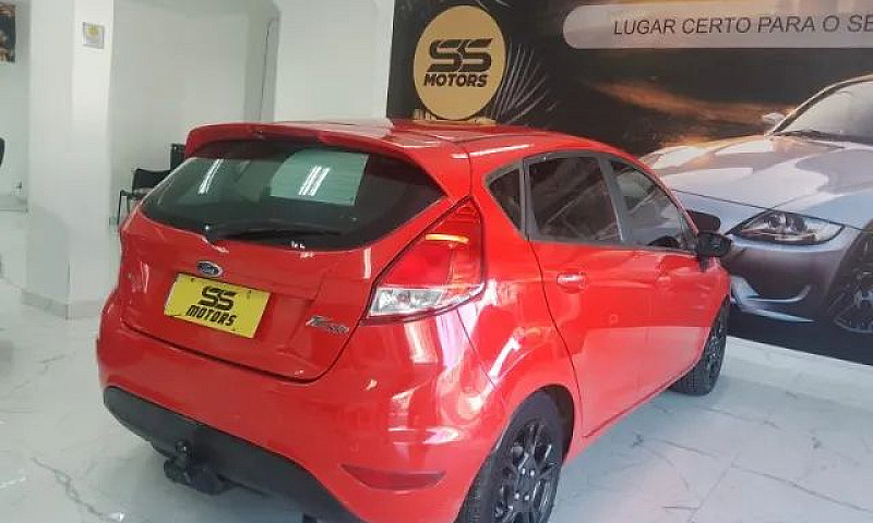New Fiesta. Se 1.6 ...