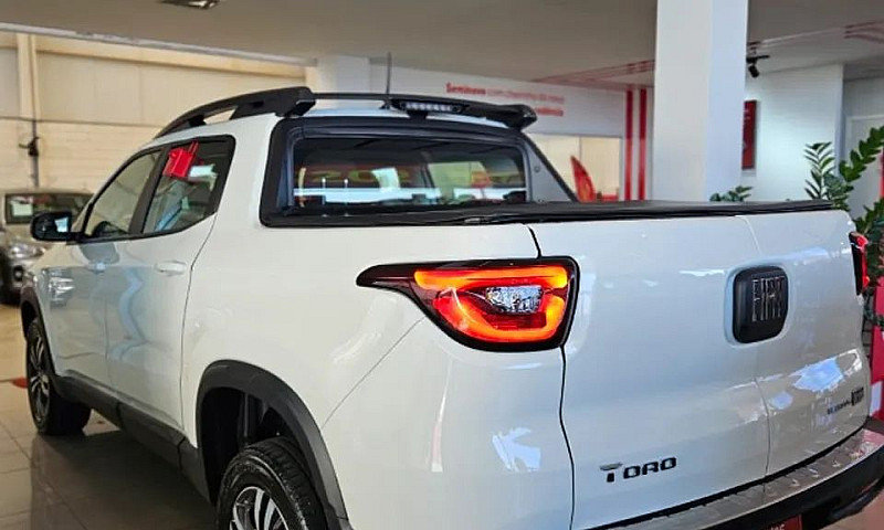Fiat Toro Freedom 1....