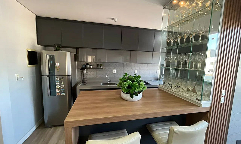 Apartamento Com Suít...