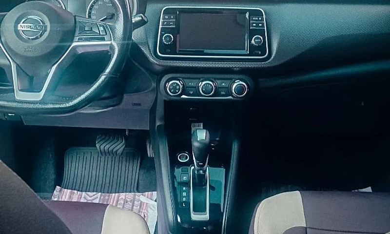 Nissan Kicks Sense 1...