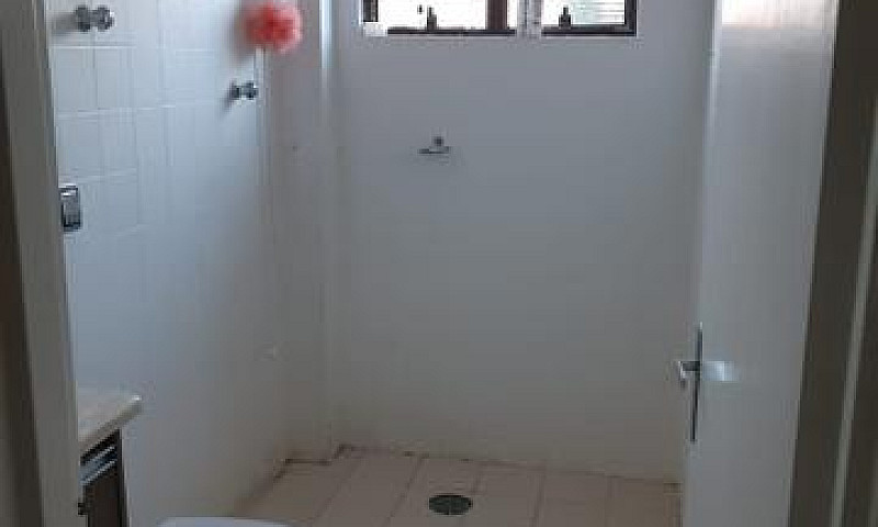 Aluga Se Apartamento...