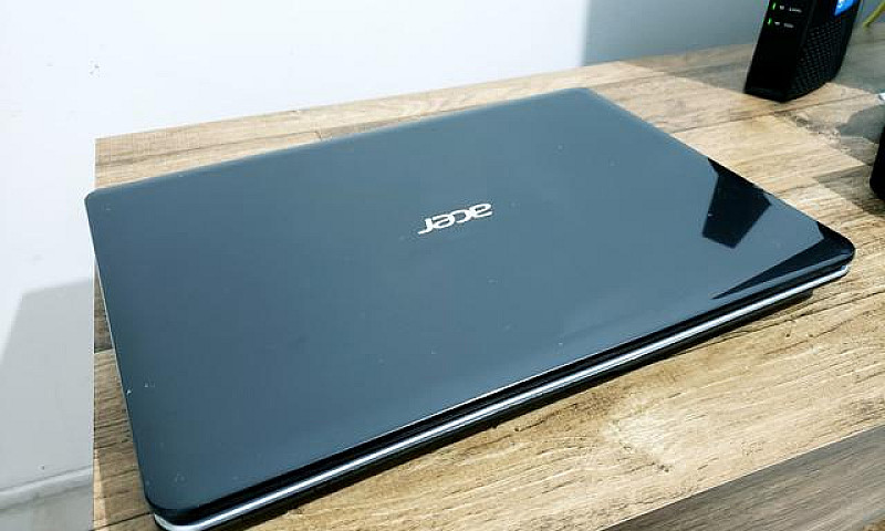 Notebook Acer I3...