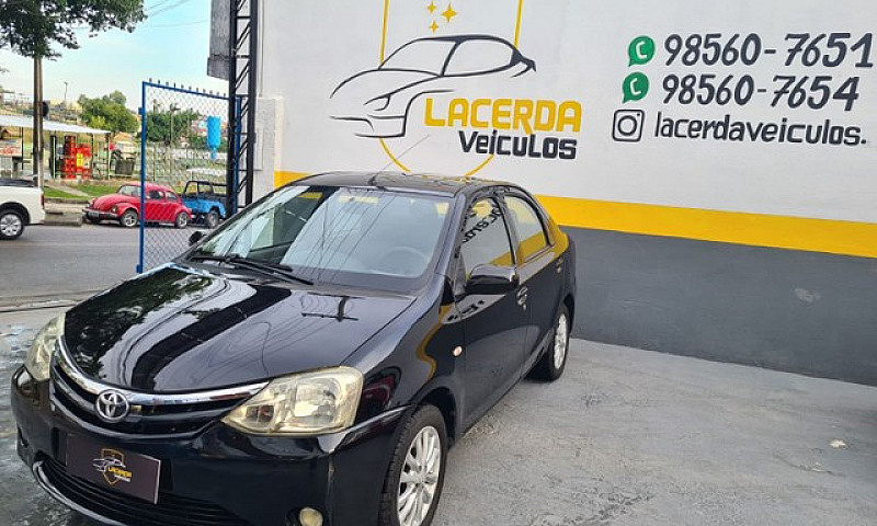 Etios 2013 Sedan 1.5...