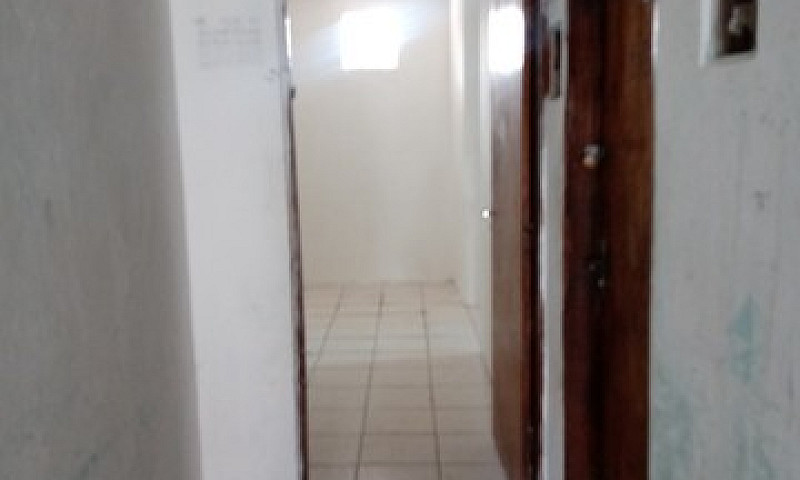 Aluga-Se Apt. 1 Anda...