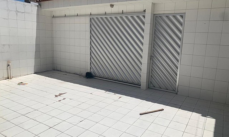 Casa A Venda Com 3 Q...