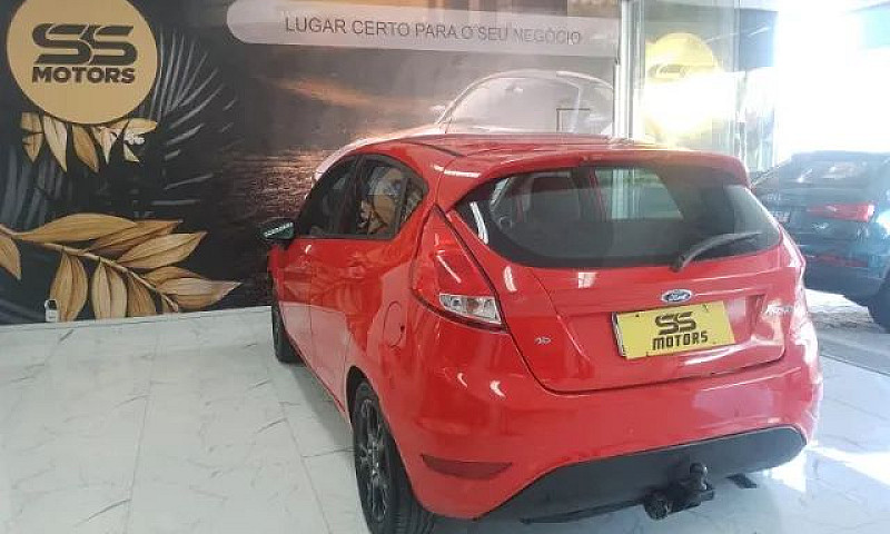 New Fiesta. Se 1.6 ...