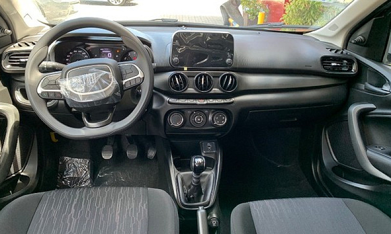 Fiat Argo Drive 2023...